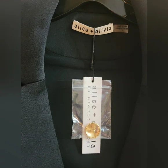 Alice and Olivia Shoshanna Sleeveless Tuxedo Jumpsuit - Picture 7 of 12